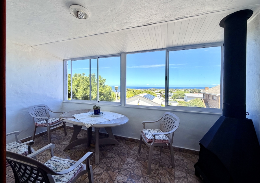 4 Bedroom Property for Sale in Onrus Western Cape